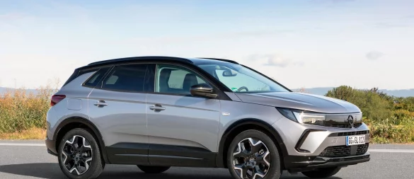 «Opel hat unter Stellantis-Regie nachgebessert» - klingt erst mal gut. Doch was heißt das für den gebrauchten Grandland? - © Opel/dpa-tmn