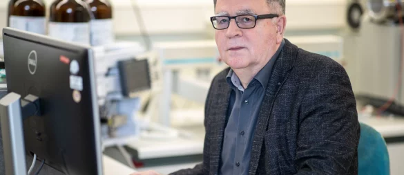 Der Doping-Experte Fritz Sörgel kritisiert die Enhanced Games - © Daniel Karmann/dpa