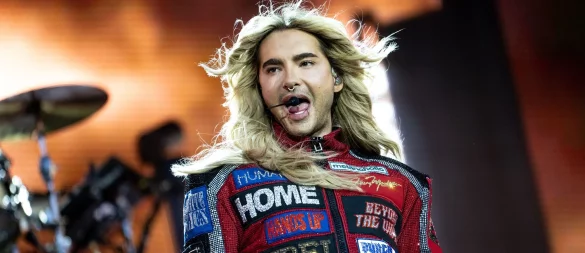 Bill Kaulitz spielte beim ARD-Krimi-Dinner den Partyplaner Angel. (Archivbild) - © Fabian Sommer/dpa