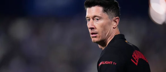 Fällt wegen einer Muskelverletzung vorerst aus: Robert Lewandowski - © Manu Fernandez/AP/dpa