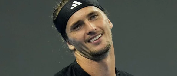 Immer wieder Sorgen um die Gesundheit: Alexander Zverev laboriert an einer Zehenblessur. - © Ng Han Guan/AP/dpa
