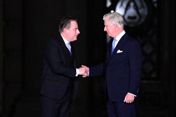 «Der Termin für die Vereidigung des Premierministers und der Regierungsmitglieder wird zu einem späteren Zeitpunkt bekannt gegeben», teilte der Palast mit. - © Dirk Waem/Belga/dpa