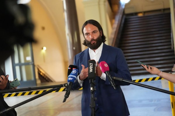 Gegen Christina Blocks Verteidiger Ingo Bott ermittelt die Hamburger Staatsanwaltschaft wegen Missbrauchs von Titeln. (Archivbild) - © Marcus Brandt/dpa