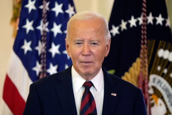 Kurz vor seinem Abschied aus dem Weißen Haus kommt US-Präsident Joe Biden einer großen Zahl von Gnadengesuchen nach. - © Mark Schiefelbein/AP/dpa