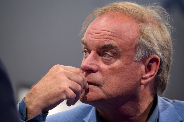 Der Unternehmer Georg Kofler hat für sein Online-Handelsunternehmen The Social Chain AG Insolvenz angekündigt. - © Jonas Walzberg/dpa