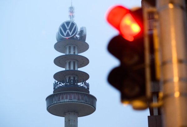 Die Marken-Logos hat VWN bereits im Sommer vom «Telemoritz» entfernt. (Archivbild) - © Julian Stratenschulte/dpa