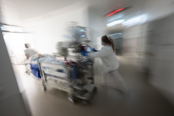 Die Krankenhäuser in Deutschland beklagen ihre schlechte wirtschaftliche Lage. (Archivfoto) - © Marijan Murat/dpa