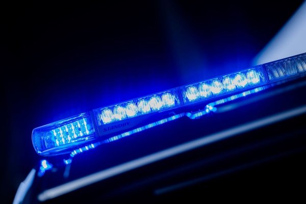 Ein 14 Jahre altes Mädchen ist am Abend des zweiten Weihnachtsfeiertages in Beckum südlich von Münster bei einem Verkehrsunfall schwer verletzt worden. - © Rolf Vennenbernd/dpa
