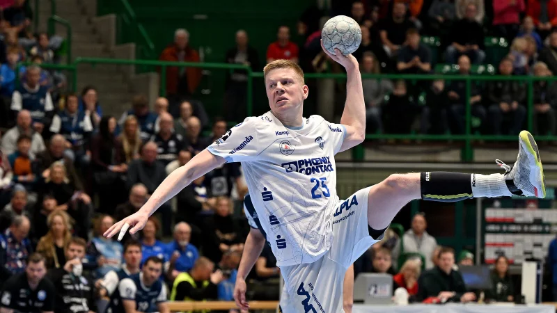 Niels Versteijnen traf in Wuppertal auch auf einem Bein. - &copy; Mathias M. Lehmann