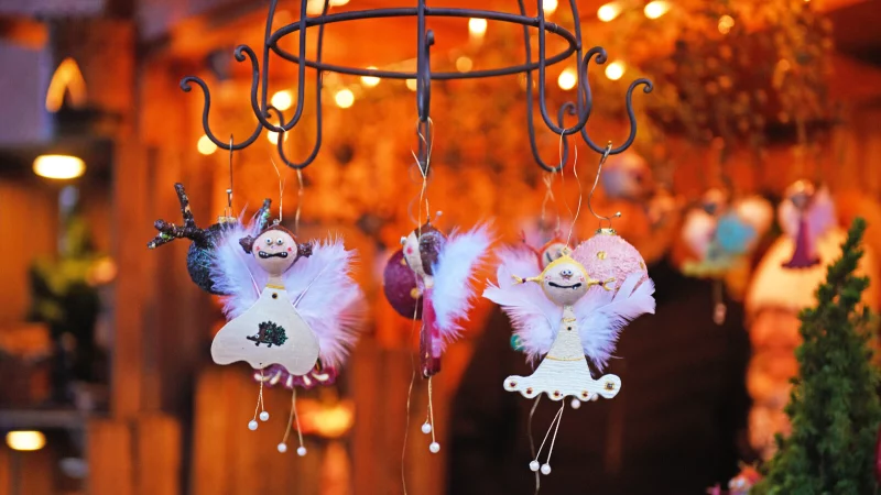 Beim Museumsadvent im LWL-Freilichtmuseum gab es unter anderem auch allerhand Kunsthandwerk zu bestaunen. - © Nicole Ellerbrake