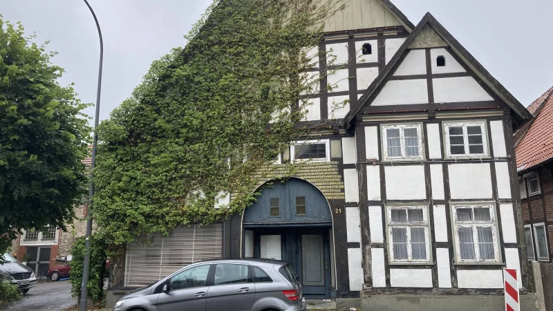 Das Haus in der Nordstraße kann vermutlich nur zu Wohnzwecken genutzt werden. Eine Sanierung des denkmalgeschützten Gebäudes dürfte viel Geld kosten. - © Archivbild: Cordula Gröne