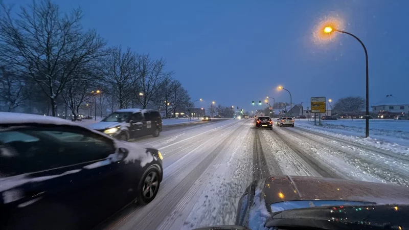 Der Verkehr auf dem Detmolder Nordring war am Montagmorgen massiv beeintr&auml;chtigt. - &copy; Seda Hagemann