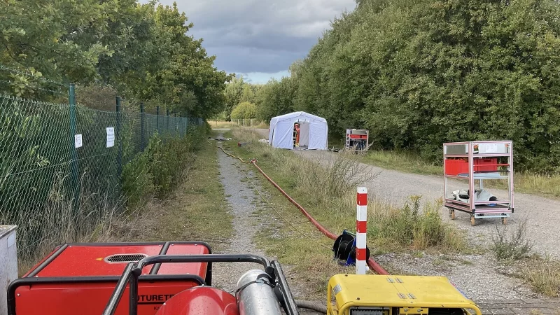 In Zusammenarbeit mit dem ABC-Erkunder der Feuerwehr Detmold und Spezialeinsatzkr&auml;ften der Dortmunder Feuerwehr wurden Proben gezogen.?Foto: Freiwillige Feuerwehr Leopoldsh&ouml;he - &copy; Freiwillige Feuerwehr Leopoldsh&ouml;he
