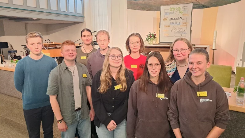 Der Jugendkonvent mit (von links) Jonathan Schnurr, Simon Stricker, Amelie Waldow, Fynn Beugholt, Dana Wendt, Mirja Wöhrmann, Madeleine Geuting, Svenja Ollenburg und Franka Pieper. - © Carolin Brokmann-Förster