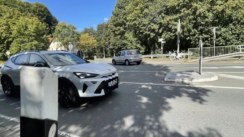 An dieser Stelle in Nessenberg passierte der t&ouml;dliche Unfall an Karsamstag 2025. Auff&auml;llig viele Raser oder Fahrer, die sich nicht an das vorgeschriebene Tempo 70 halten, hat der Kreis bei einer verdeckten Geschwindigkeitsmessung nicht festgestellt. - &copy; Silke Buhrmester