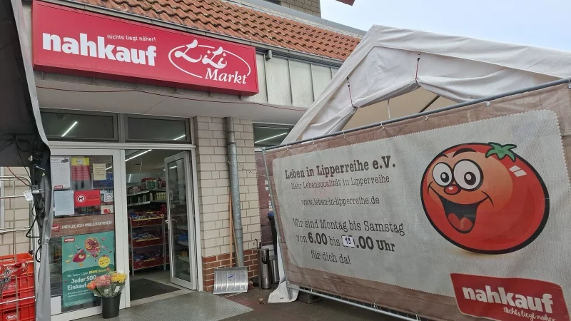 Die Kunden des "LiLi"-Marktes sind best&uuml;rzt &uuml;ber die Schlie&szlig;ung. - &copy; Henrike Buschmann