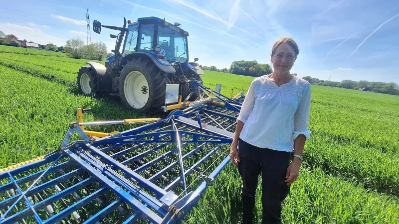 Sonja Dreymann wünscht sich von den Menschen mehr Respekt vor der Landwirtschaft. - © Peter Heidbrink