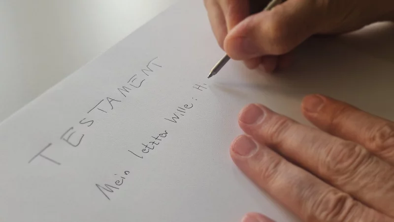 Der letzte Wille führt zwischen potentiellen Erben häufig zu Streit. Ein Streit unter Brüdern hat nun das Landgericht Detmold und später auch das Oberlandesgericht in Hamm beschäftigt. - © Janet König