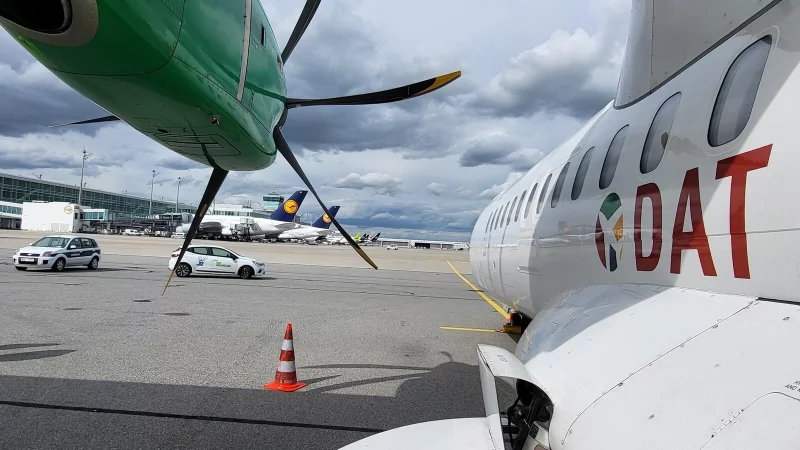 Die DAT-Turbopropmaschine fliegt f&uuml;r Skyhub von Paderborn nach M&uuml;nchen (Foto). Demn&auml;chst vielleicht aber auch auf anderen Routen. - &copy; Jens Reddeker