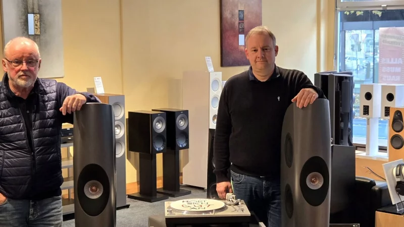 Aus nach 40 Jahren: Nichts h&ouml;rt sich jetzt bald gut an in der Zimmerstra&szlig;e - Werner und Nicolas M&ouml;hring schlie&szlig;en ihren Kult-Hifi-Laden zum Jahresende. - &copy; Kurt Ehmke