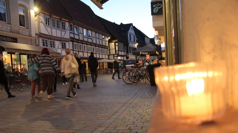 Mit besonderen Aktionen versuchen die Händler immer wieder, verstärkt Kunden in die Innenstadt zu locken. Das alleine reicht aber wohl nicht. - © Archivfoto: Nadine Uphoff