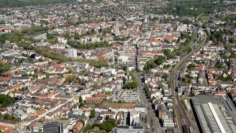 Mehrere Kommunen in OWL – wie hier Paderborn – schneiden beim neusten Ranking des Instituts der deutschen Wirtschaft gut ab. - © Gerd Vieler