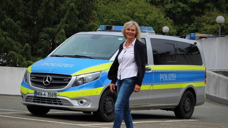 Susanne Wiesinger ist seit 43 Jahren bei der Polizei. Vor 43 Jahren startete sie ihre Ausbildung &ndash; und war eine der ersten Polizistinnen im Land. - &copy; Lukas Brekenkamp