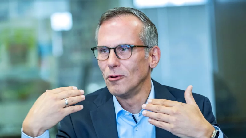 Patrick Schlüter aus Versmold ist seit August Vorsitzender bei der Gewerkschaft der Polizei, kurz GdP. - © Barbara Franke