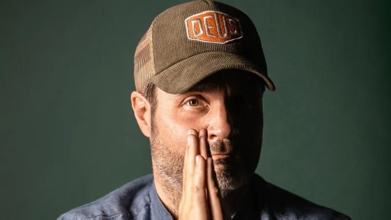 Liest in Detmold: Autor Casper Bendix. - © Frank Luebke