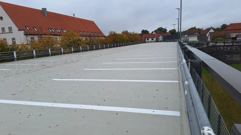 Das Oberdeck des Parkhauses Wüste. - © Stadtwerke Lemgo