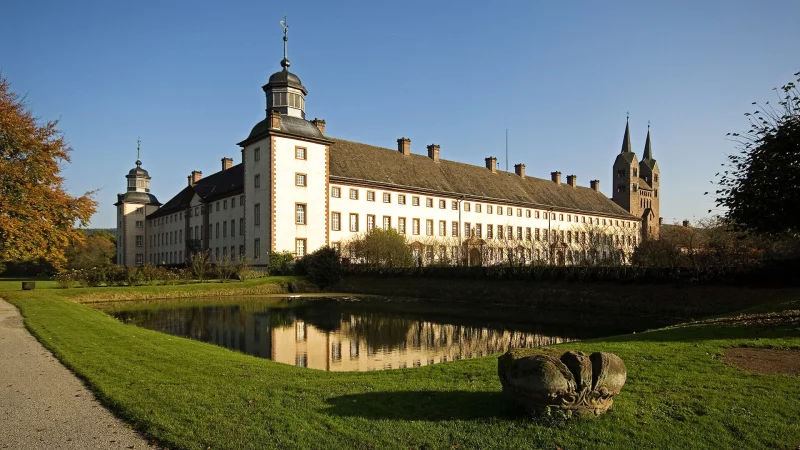 Das Schloss Corvey l&auml;dt zum Kunstfest ein. - &copy; Kulturkreis H&ouml;xter-Corvey