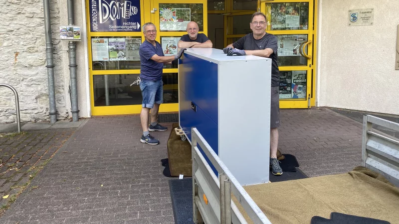 Das Reparatur-Caf&eacute; Schlangen profitierte im vergangenen Jahr: Neue Werkzeuge und ein Schrank als Lagerm&ouml;glichkeit wurden mit Hilfe von Leadermitteln angeschafft. - &copy; Archivfoto: Ansgar Hoffmann