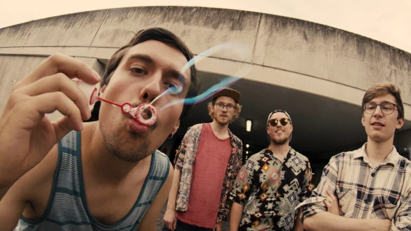 Hans im Gl&uuml;ck nimmt Abschied. - &copy; Hans im Gl&uuml;ck