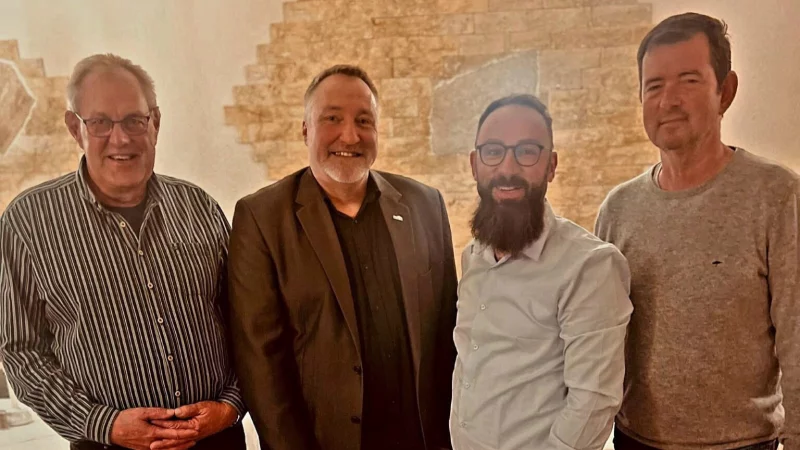 Der Vorstand der Freien W&auml;hler (von links): Michael Schr&ouml;der, Uwe Sundermann, Marcel Haase, Ralf Johow. - &copy; Freie W&auml;hler