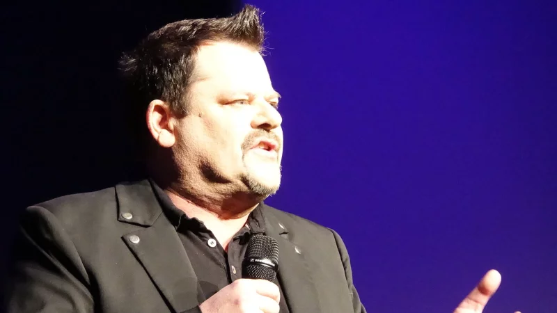 Grob und direkt - gewollt: Betreutes Hassen mit Ingo Appelt. - © Axel Bürger