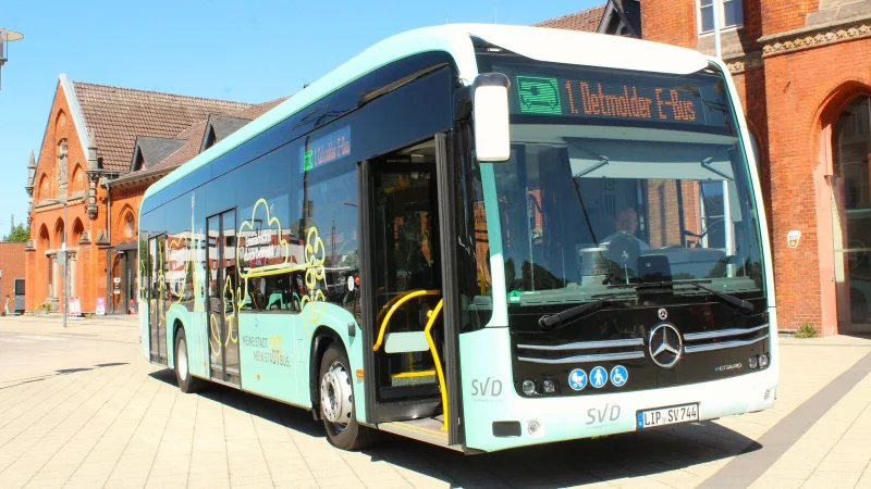 In Detmold werden Fahrg&auml;ste nun auch von E-Bussen wie diesem an ihr Ziel gebracht. - &copy; Stadtverkehr Detmold