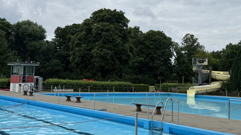 Das Freibad Schwarzenbrink z&auml;hlte in diesem Sommer die meisten Besucher der vier Detmolder Freib&auml;der. - &copy; Archivfoto: Sandra Castrup