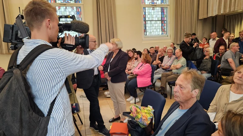 Das öffentliche Interesse am Wahlausschuss im Juli war groß. Damals wurde entschieden, dass Uwe Detert als Bürgermeisterkandidat nicht zugelassen wird. Jetzt geht das Ganze in die nächste Runde. - © Archivfoto: Astrid Sewing