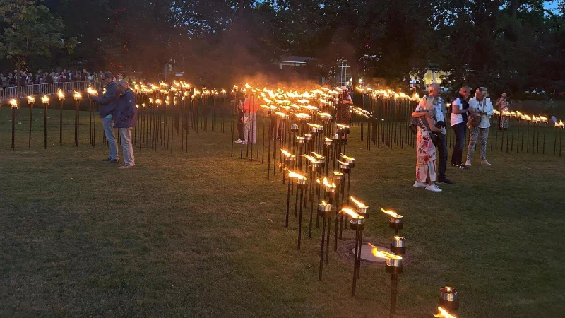 Die "Nacht der 10.000 Kerzen" lockt stets viele Gäste an. - © Stadt Bad Salzuflen