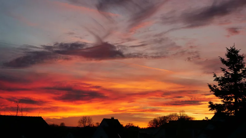 Ein echter Hingucker: Die Morgendämmerung in Lippe. - © Willi Jungblut