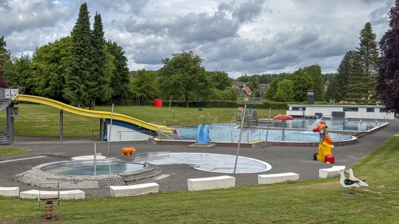 Das Eggebad in Horn startet nach technischer Sanierung in die Saison. - © Stadt Horn-Bad Meinberg