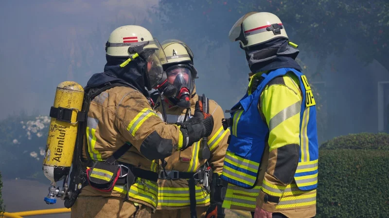 Die Feuerwehr Lage beim Einsatz in Hagen. - &copy; Blaulichtfotografen