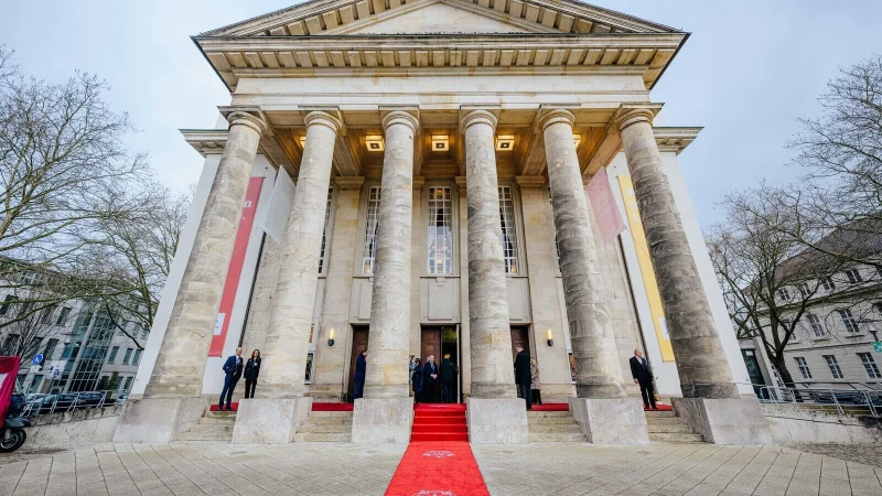 Das Landestheater in Detmold: Ein Symbol für die kulturelle Vielfalt in Nordrhein-Westfalen, das unter finanziellem Druck steht. - © Besim Mazhiqi