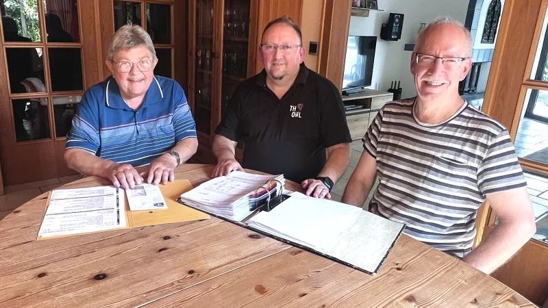 Erleichtert über die Rettung der Ziegler Lieme: (von links) Elmar Wüstenbecker, Arthur Isaak , Frank Saamen. - © Ziegler Lieme