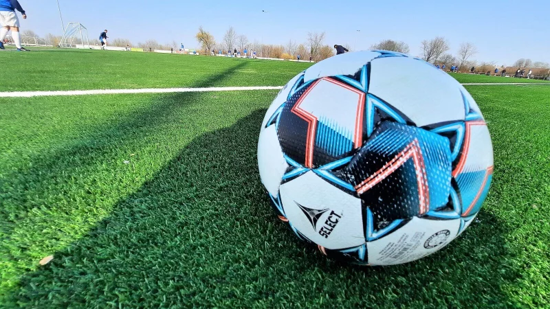 Der Ball rollte am 9. November in Bad Salzuflen ab der 22. Minute nicht mehr. - © Oliver König