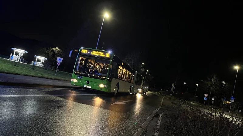 Ein Sonderbus fährt Freitag und Samstag von Vlotho über Kalletal zum Kläschen-Markt Lemgo. - © LEO Verkehr-GmbH