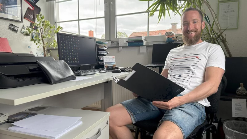 Jan Pierre Koch hilft Jugendlichen seit zehn Jahren bei der Suche nach einer beruflichen Perspektive. - © Sven Kienscherf