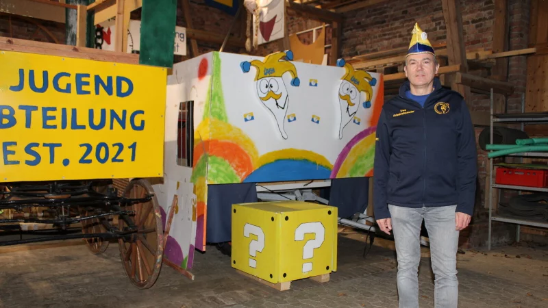 Uwe Friedrichsmeier (58) ist neuer Präsident des Lageschen Karnevalsvereins "Narrenfreiheit". - © Kyrill von Matuschka