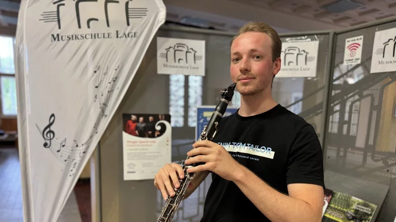 Simon Droste ist bei einem Schnuppertag an der Musikschule auf die Klarinette aufmerksam geworden. - &copy; Sandra Castrup