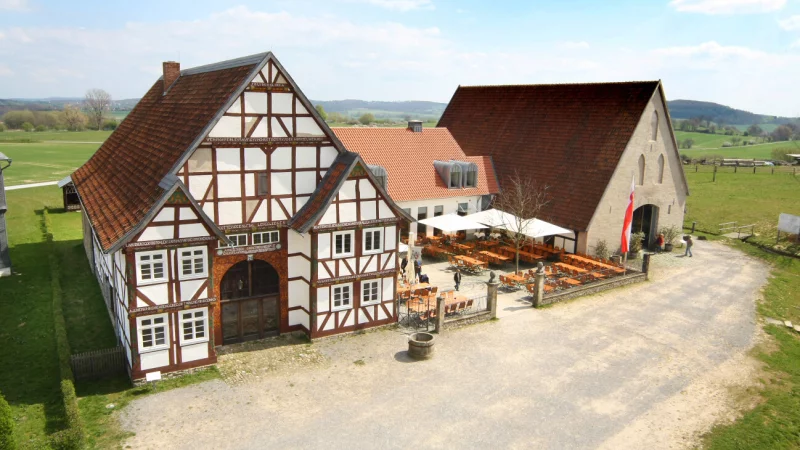 Die Betreiber der Museumsgastronomie "Im Wei&szlig;en Ross" haben ihren Pachtvertrag mit dem LWL verl&auml;ngert. Auch das neue Bistro im Neubau wird k&uuml;nftig von "TableME" gef&uuml;hrt. - &copy; Archivfoto: Vera Gerstendorf-Welle
